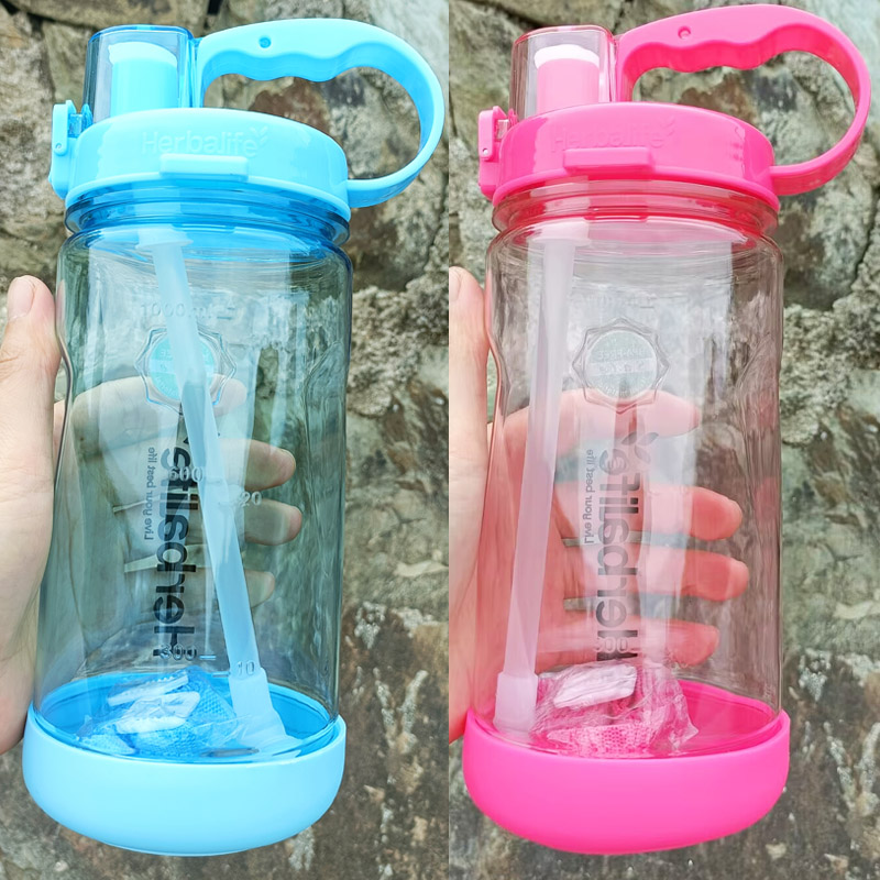 Fitness With Nutrition - Nueva Botella de Agua Deportiva de